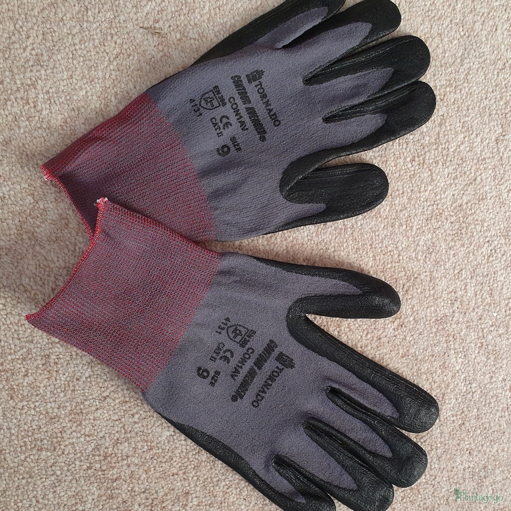 Gloves size 9/L